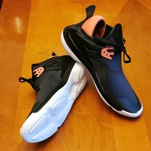 Nike Air Jordan Fly 89 GG Trainers